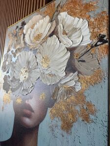 Yağlı Boya Dokulu Kabartmalı Çiçekli Kadın Tablo