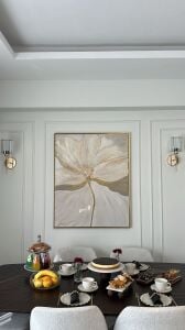 Yağlı Boya Dokulu Kabartmalı Gold Detaylı Zarif Çiçek Tablo