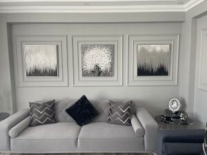 Yağlı Boya Dokulu Vazoda Beyaz Çiçekler Tablosu 90x90cm