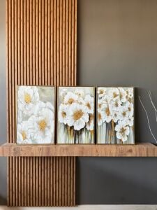 Üçlü Yağlı Boya Dokulu Altın Detaylı Çiçekler Tablo 50x70cm